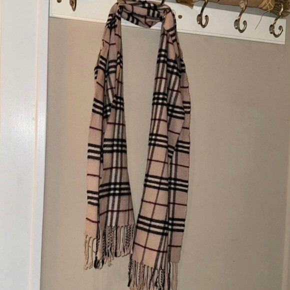 Plaid scarf classic preppy raw hem fringe - Picture 4 of 5